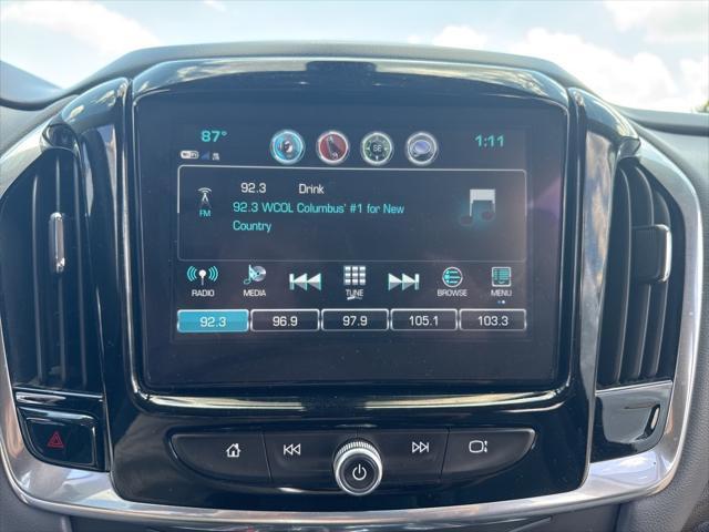 Photo of 2018 Summit White Chevrolet Traverse