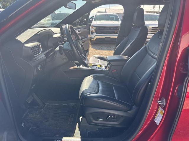 Photo of 2020 Rapid Red Metallic Tinted Clearcoat Ford Explorer
