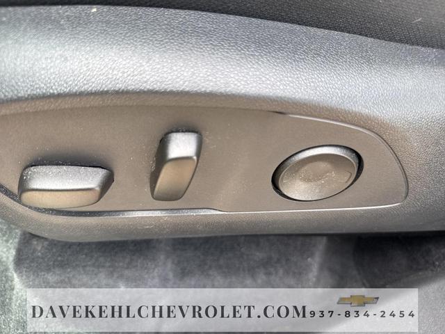 Photo of 2025 Sterling Gray Metallic Chevrolet Traverse