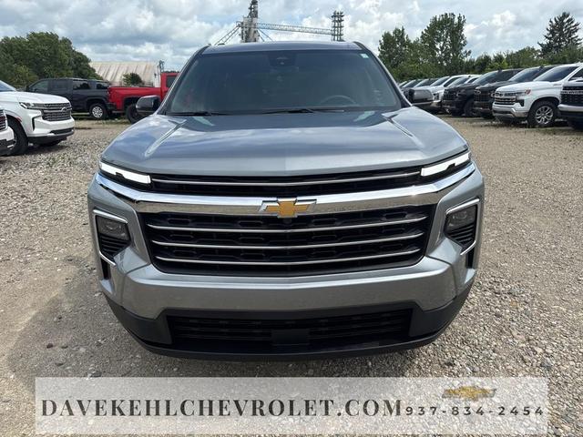 Photo of 2025 Sterling Gray Metallic Chevrolet Traverse