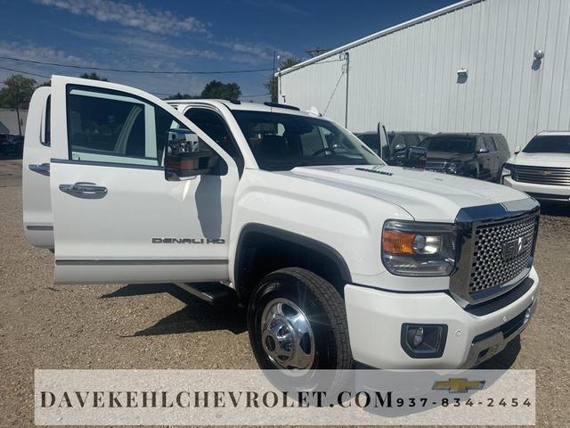 Photo of 2015 Summit White GMC Sierra 3500