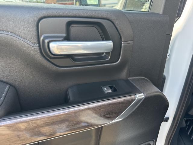 Photo of 2022 Summit White Chevrolet Silverado 3500