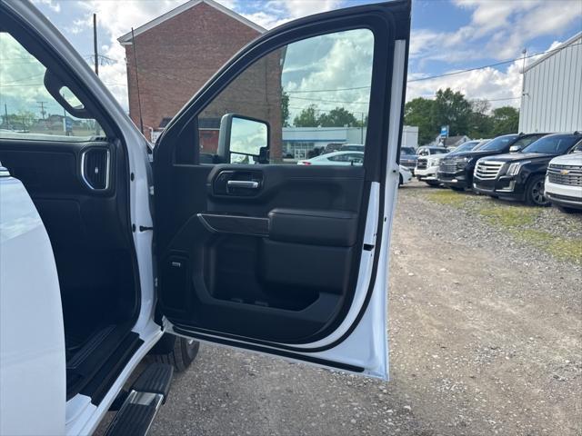 Photo of 2022 Summit White Chevrolet Silverado 3500