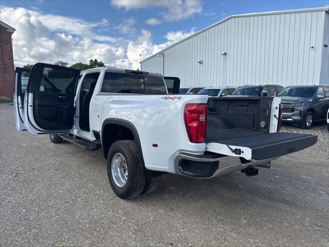 Photo of 2022 Summit White Chevrolet Silverado 3500