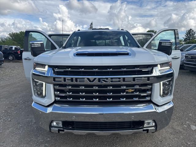 Photo of 2022 Summit White Chevrolet Silverado 3500
