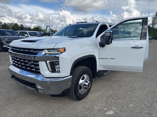 Photo of 2022 Summit White Chevrolet Silverado 3500