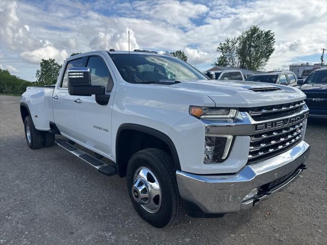 Photo of 2022 Summit White Chevrolet Silverado 3500