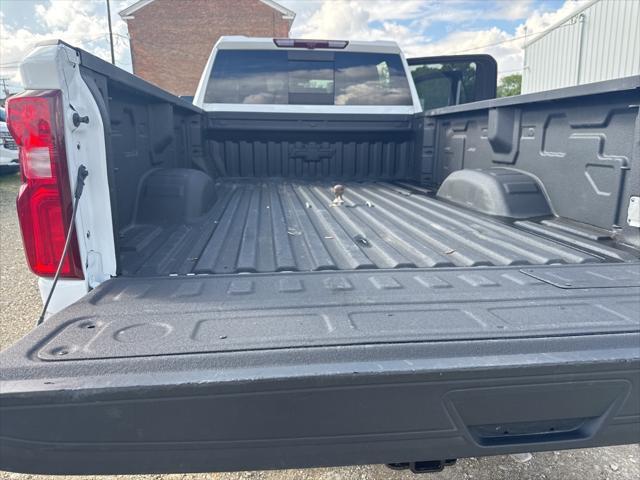 Photo of 2022 Summit White Chevrolet Silverado 3500