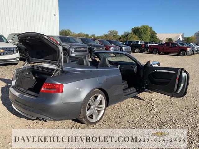 Photo of 2012 Monsoon Gray Metallic Audi S5