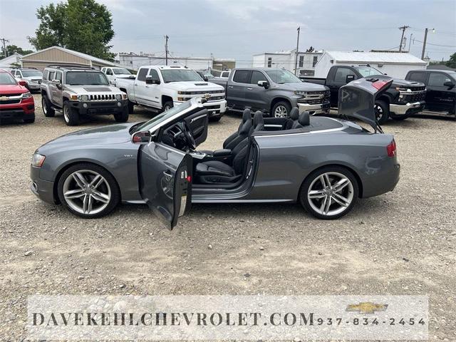 Photo of 2012 Monsoon Gray Metallic Audi S5