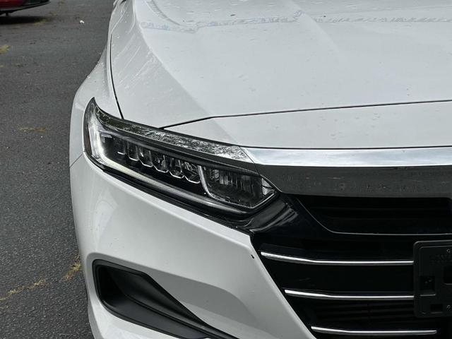 Photo of 2022 White Honda Accord