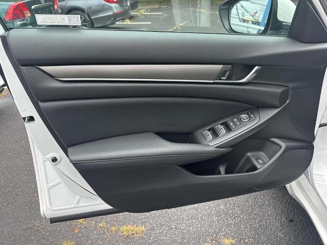 Photo of 2022 White Honda Accord