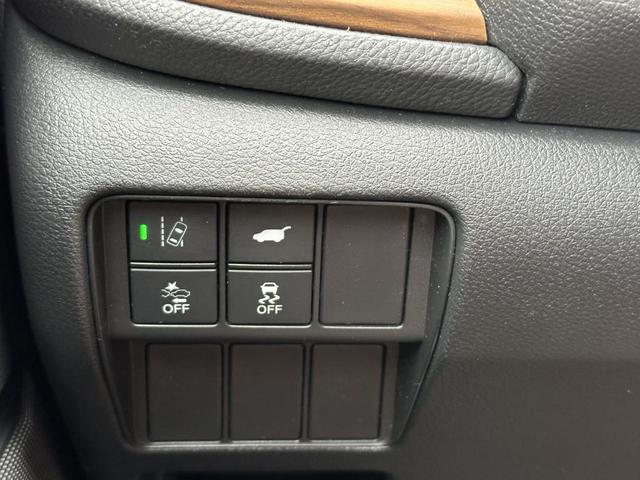 Photo of 2021 White Honda CR-V