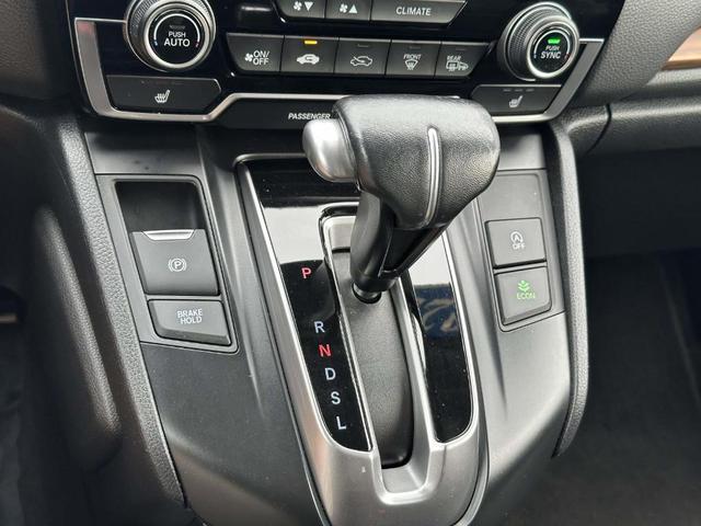 Photo of 2021 White Honda CR-V
