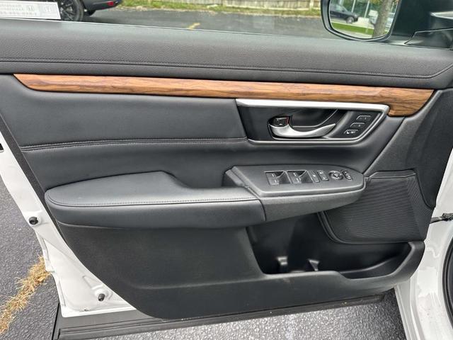 Photo of 2021 White Honda CR-V