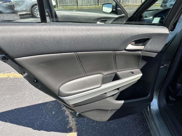 Photo of 2010 Mystic Green Metallic Honda Accord