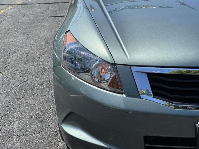 Photo of 2010 Mystic Green Metallic Honda Accord