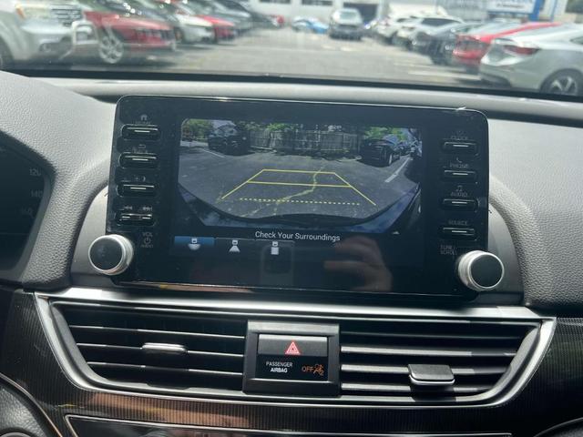 Photo of 2022 Crystal Black Pearl Honda Accord