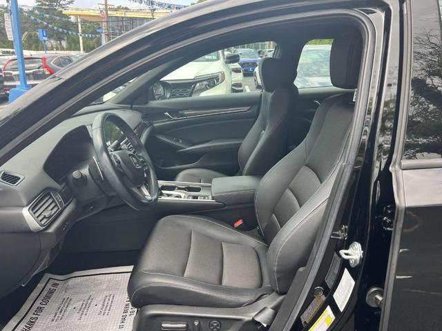 Photo of 2022 Crystal Black Pearl Honda Accord
