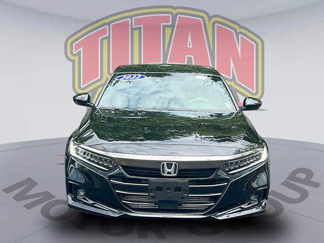 Photo of 2022 Crystal Black Pearl Honda Accord