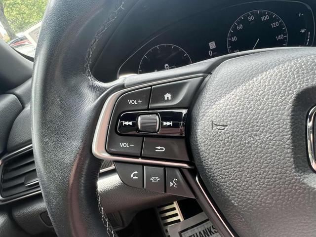 Photo of 2022 Crystal Black Pearl Honda Accord