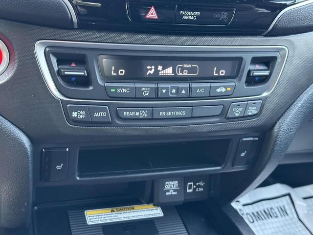 Photo of 2022 Sonic Gray Pearl Honda Passport