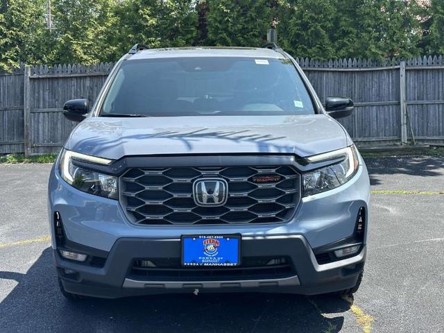 Photo of 2022 Sonic Gray Pearl Honda Passport