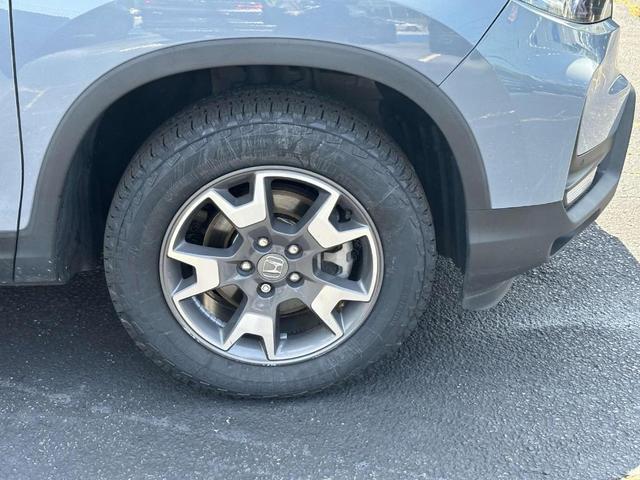 Photo of 2022 Sonic Gray Pearl Honda Passport