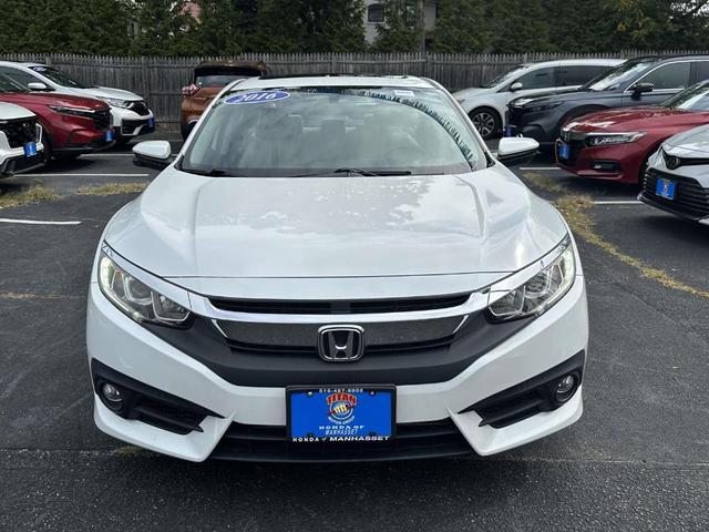 Photo of 2016 White Orchid Pearl Honda Civic