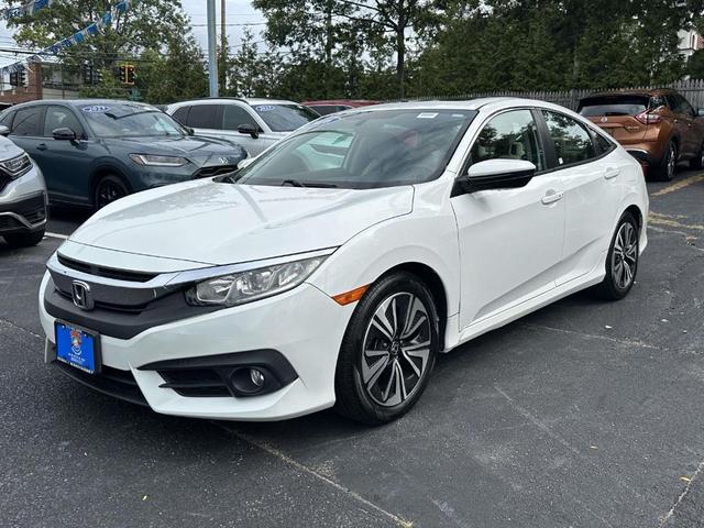 Photo of 2016 White Orchid Pearl Honda Civic