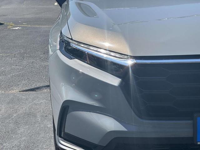 Photo of 2024 Urban Gray Pearl Honda CR-V