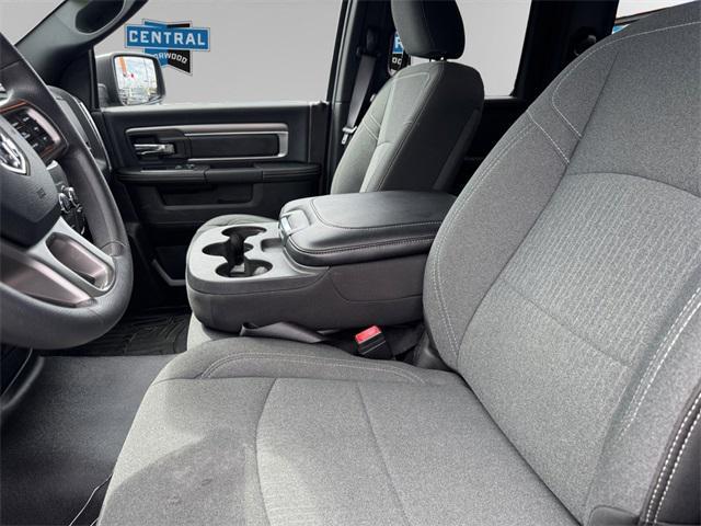 Photo of 2022 Diamond Black Crystal Pearlcoat RAM 1500 Classic