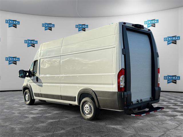 Photo of 2024 Bright White Clearcoat RAM ProMaster 3500
