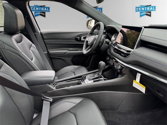 Photo of 2025 Red Hot Pearlcoat Jeep Compass
