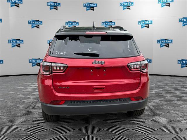 Photo of 2025 Red Hot Pearlcoat Jeep Compass