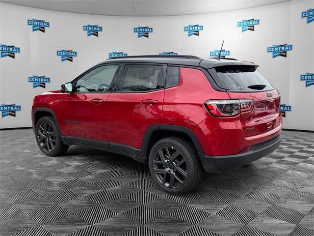 Photo of 2025 Red Hot Pearlcoat Jeep Compass