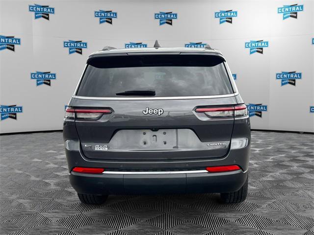 Photo of 2022 Baltic Gray Metallic Clearcoat Jeep Grand Cherokee L