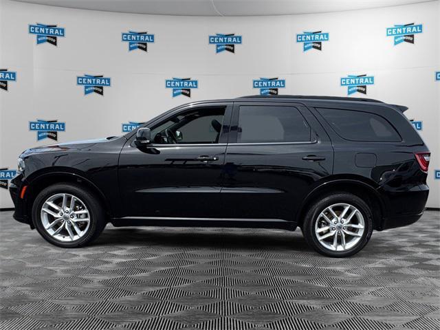 Photo of 2022 DB Black Crystal Clearcoat Dodge Durango