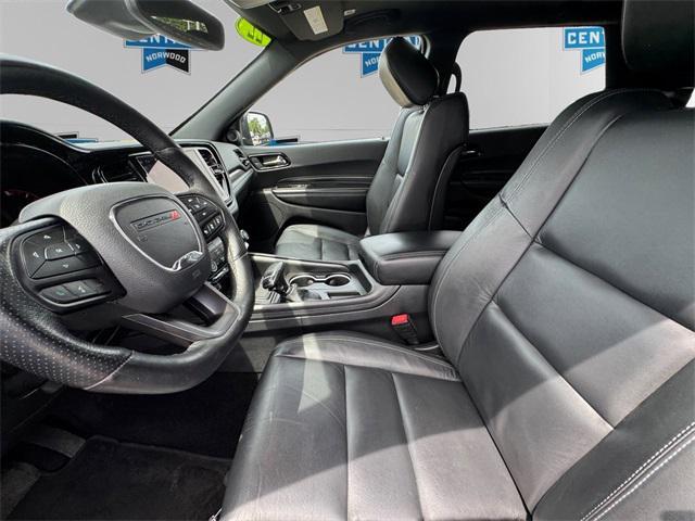 Photo of 2022 DB Black Crystal Clearcoat Dodge Durango
