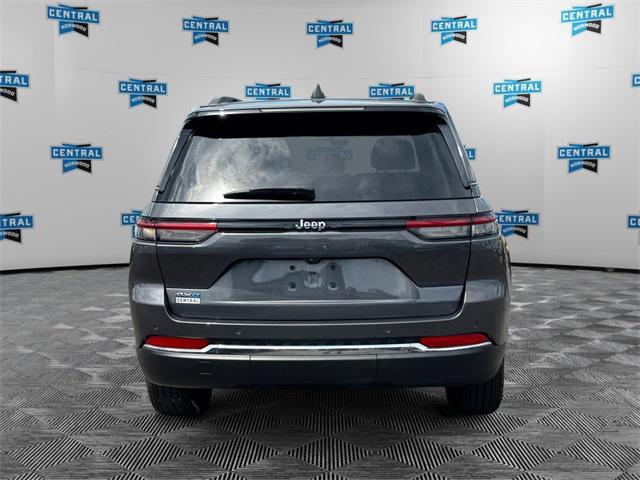 Photo of 2022 Baltic Gray Metallic Clearcoat Jeep Grand Cherokee 4xe