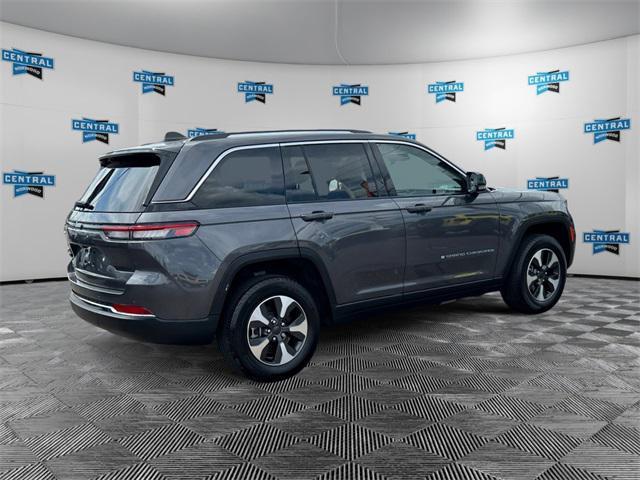Photo of 2022 Baltic Gray Metallic Clearcoat Jeep Grand Cherokee 4xe