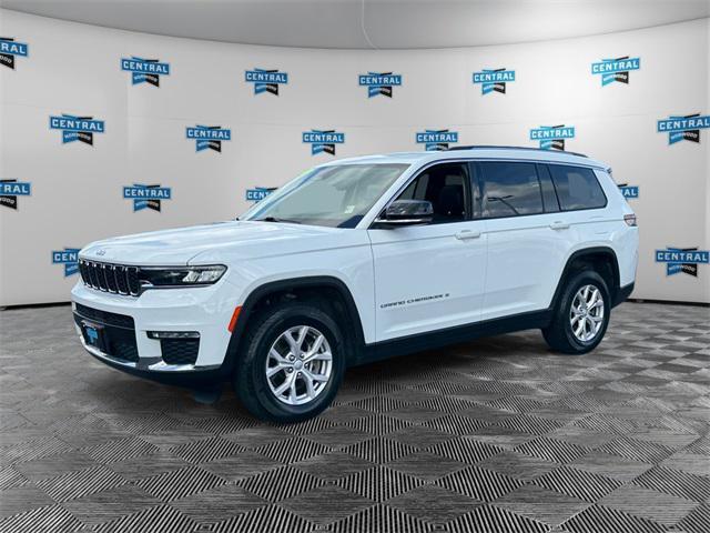 Photo of 2022 Bright White Clearcoat Jeep Grand Cherokee L
