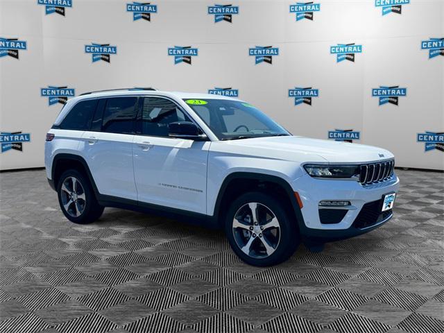 Photo of 2023 Bright White Clearcoat Jeep Grand Cherokee 4xe