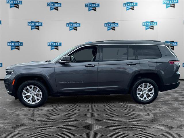Photo of 2022 Baltic Gray Metallic Clearcoat Jeep Grand Cherokee L