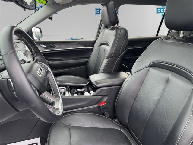 Photo of 2022 Baltic Gray Metallic Clearcoat Jeep Grand Cherokee L