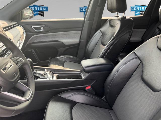 Photo of 2023 Sting-Gray Clearcoat Jeep Compass