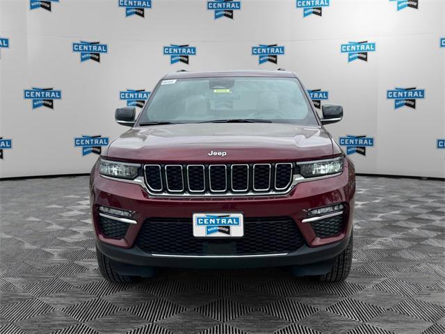Photo of 2025 Velvet Red Pearlcoat Jeep Grand Cherokee