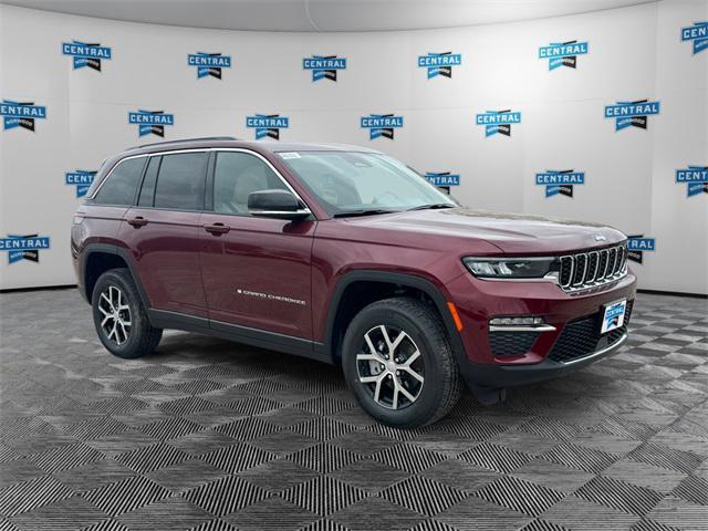 Photo of 2025 Velvet Red Pearlcoat Jeep Grand Cherokee