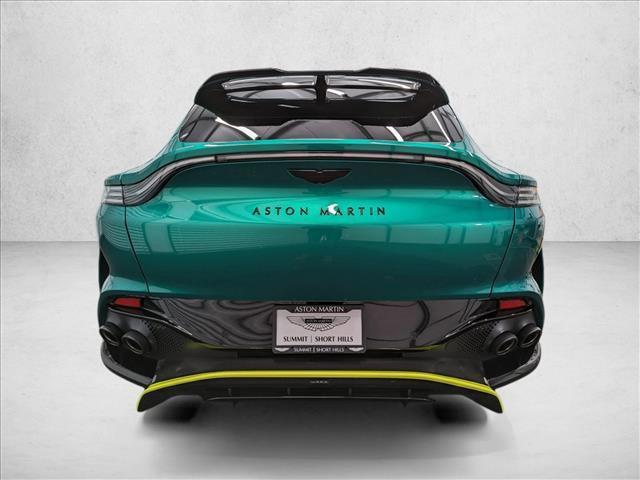 Photo of 2024 Green Aston Martin DBX