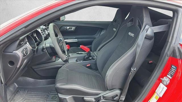 Photo of 2017 Race Red Ford Mustang
